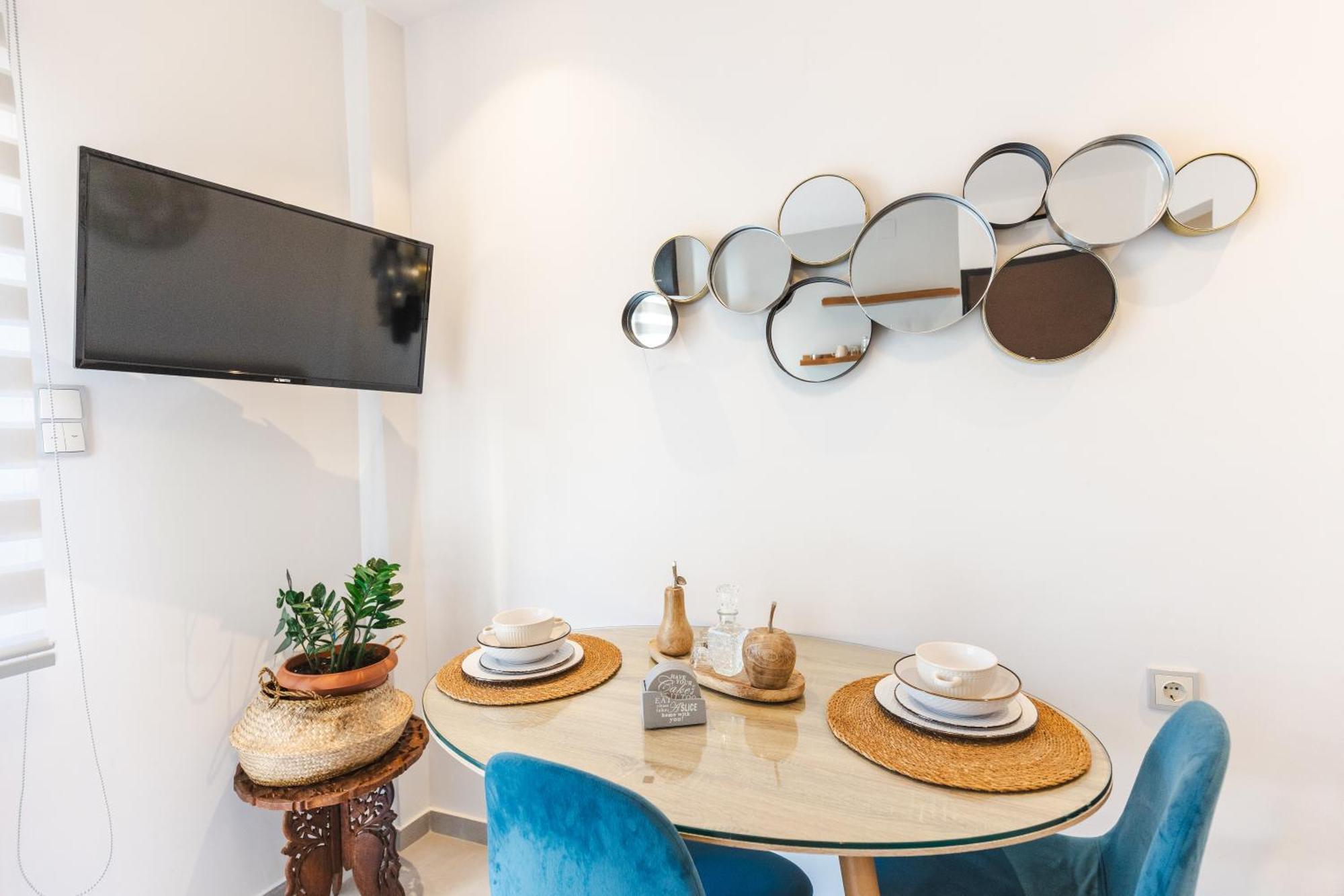 Oreli Apartment